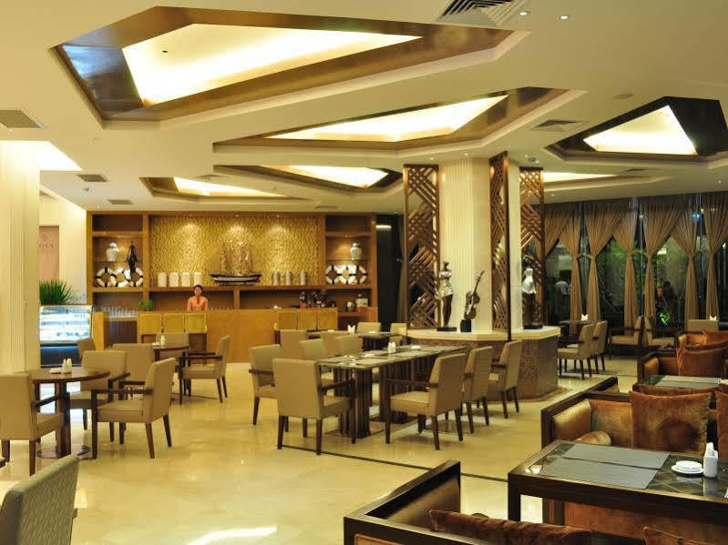 Joya International Hotel Sanya Exterior photo